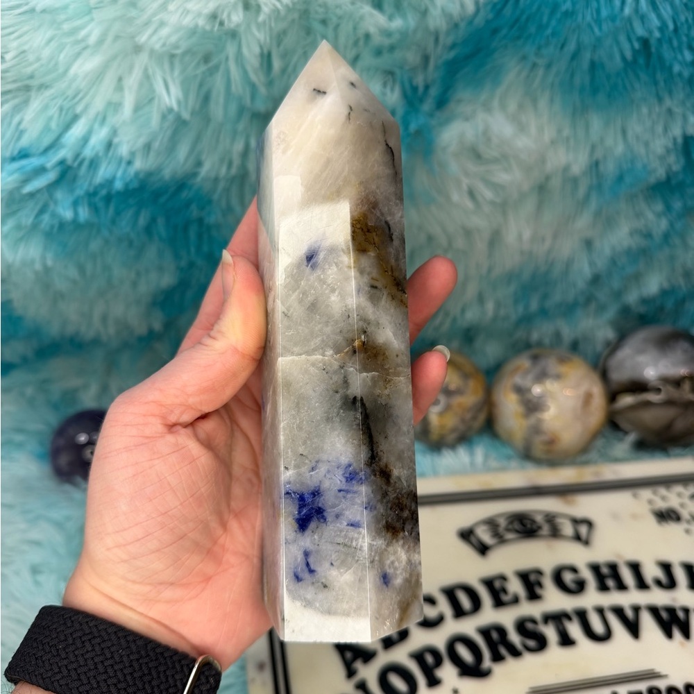 AFGHANITE CRYSTAL TOWER OBELISK WITH UV